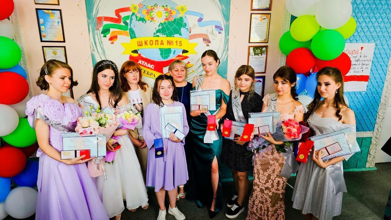 В оккупированном Северодонецке отгремели выпускные